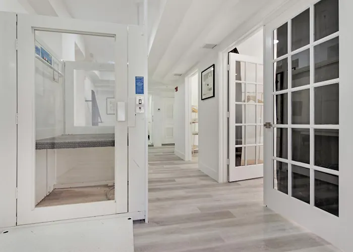Vacation rental: Roami At The Ralston